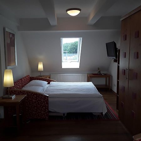 Hotel Landgasthof Zur Post Koenigstein  Exterior foto